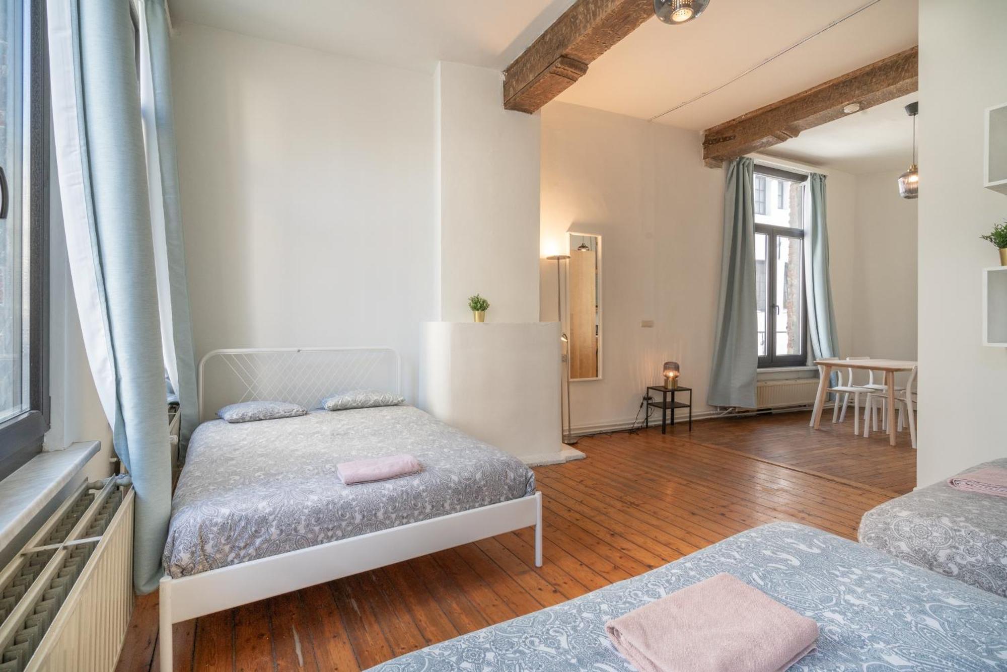 Authentic Apartments In The Center Of Amberes Exterior foto